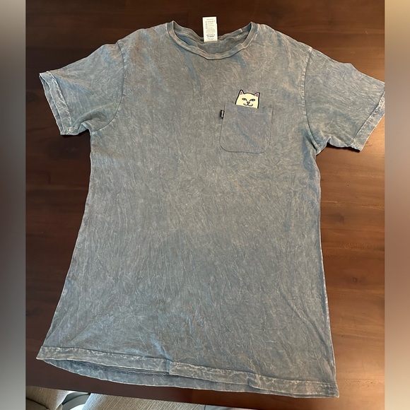 RIPNDIP Nermal Flip Off Finger Pocket T-SHIRT Mens LARGE Skater Cat Tie Dye Acid - Picture 1 of 6